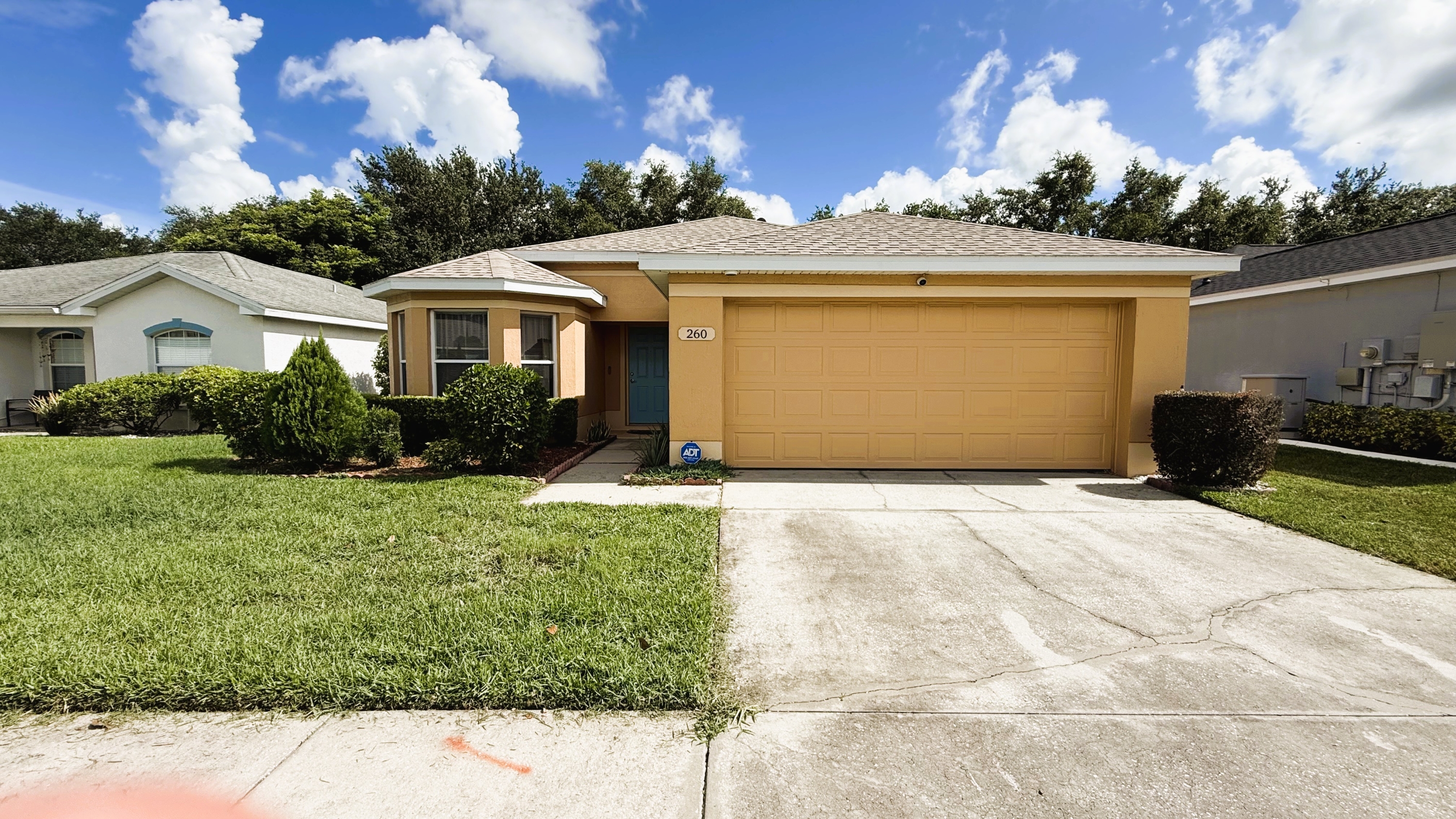 260 Lake Suzanne Drive